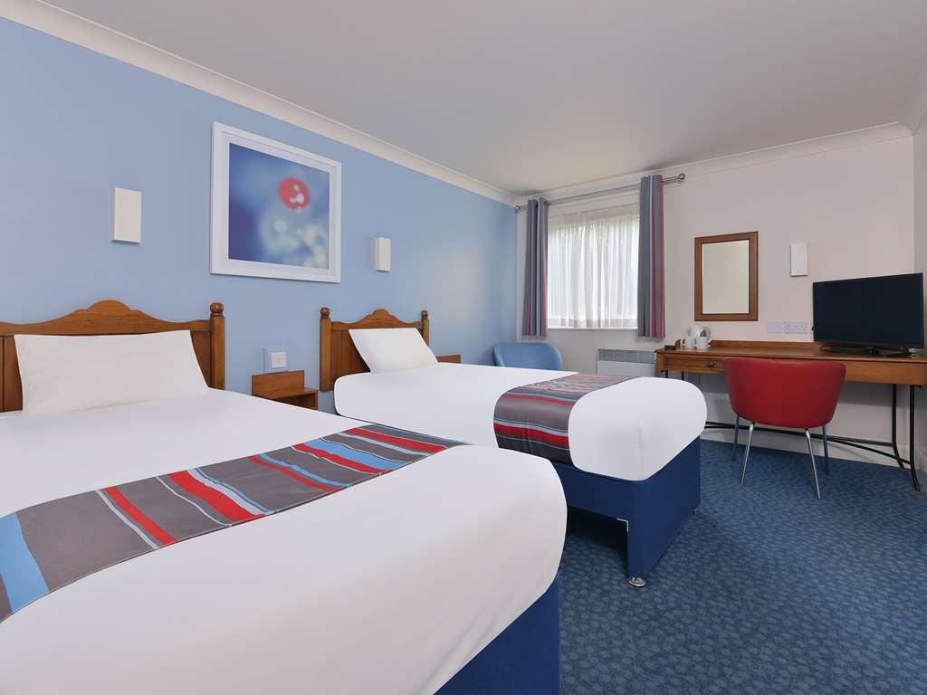 Travelodge Walton On Thames Kamer foto