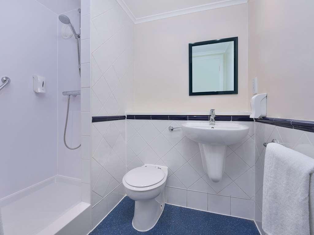 Travelodge Walton On Thames Kamer foto