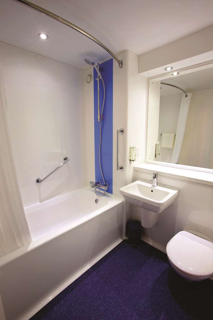 Travelodge Walton On Thames Kamer foto