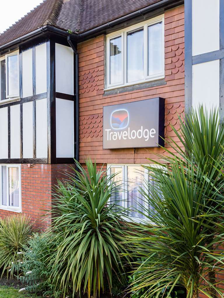 Travelodge Walton On Thames Buitenkant foto