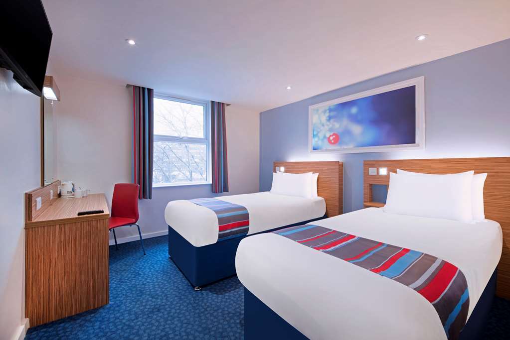 Travelodge Walton On Thames Kamer foto